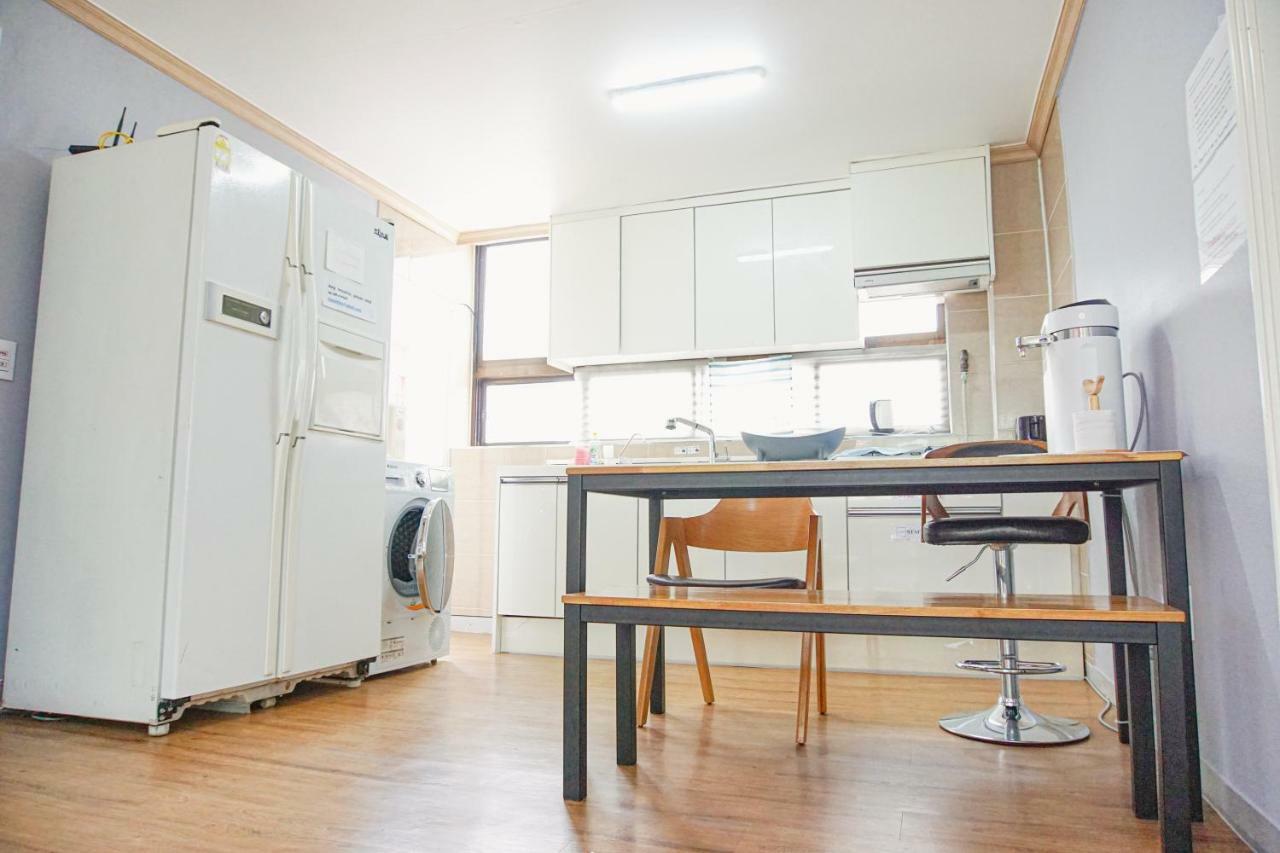 Bomulzip Hongdae Guesthouse Seoul Exterior photo