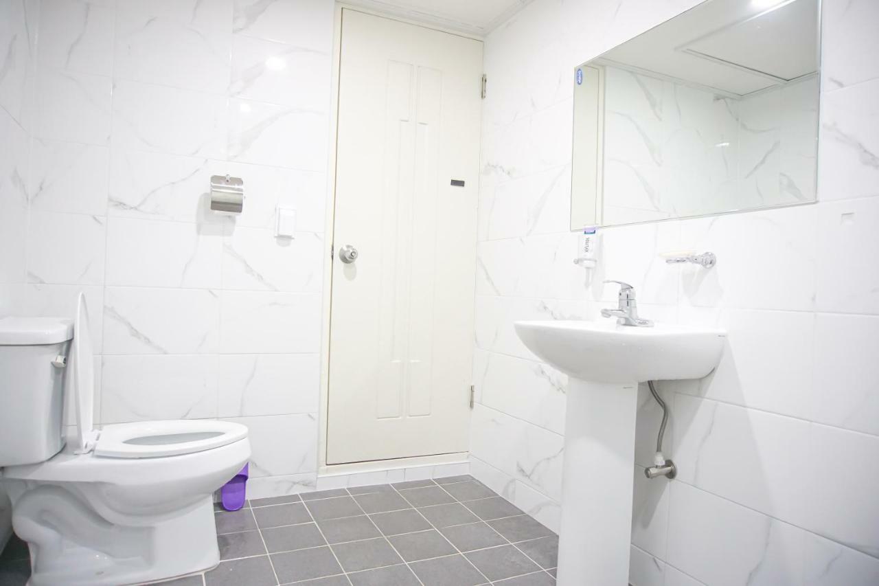 Bomulzip Hongdae Guesthouse Seoul Exterior photo