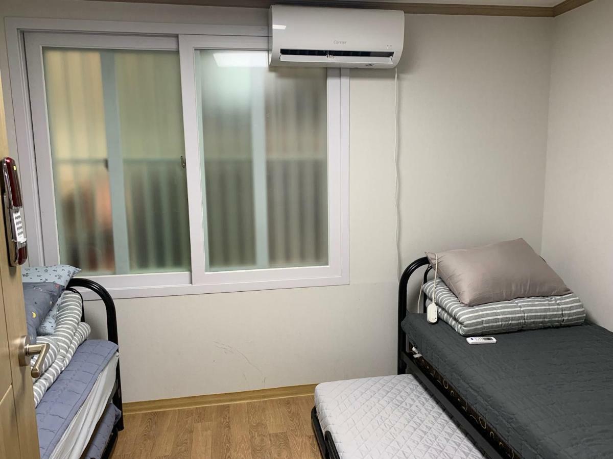 Bomulzip Hongdae Guesthouse Seoul Exterior photo